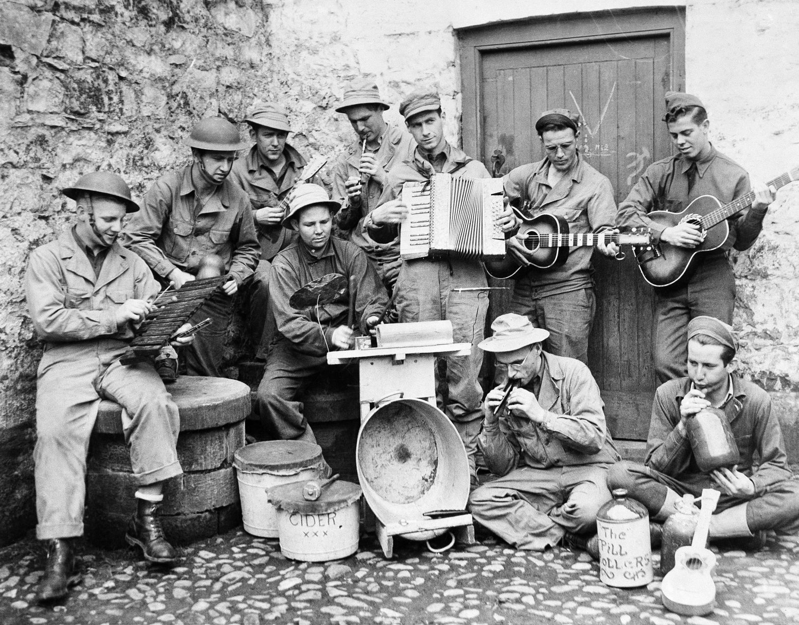 1942: US Troops